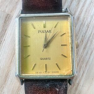 Vintage pulsar men’s rectangular gold tone dress watch NEW BATTERY
